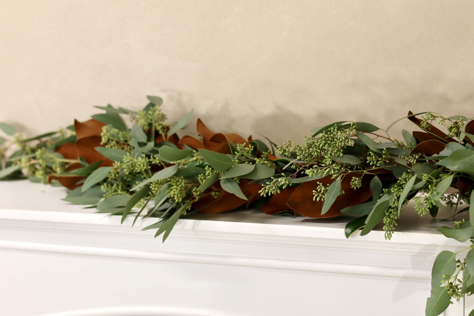 Magnolia and Seeded Eucalyptus Garland