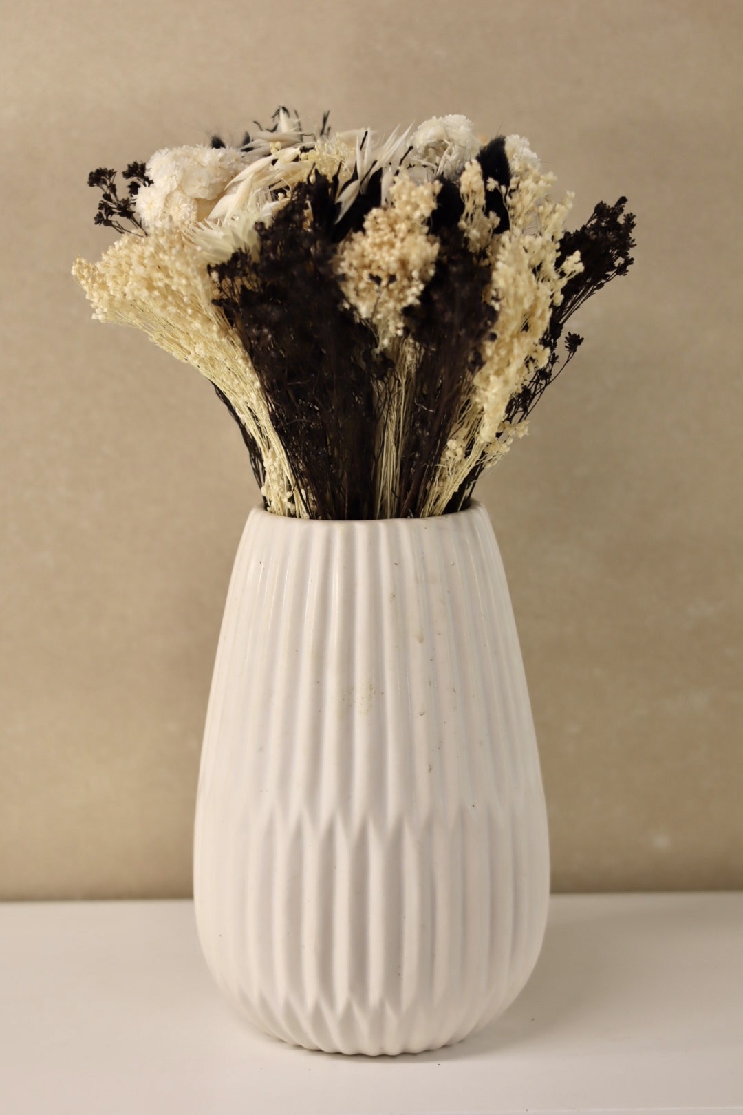 Black and White n31 Dried Bouquet