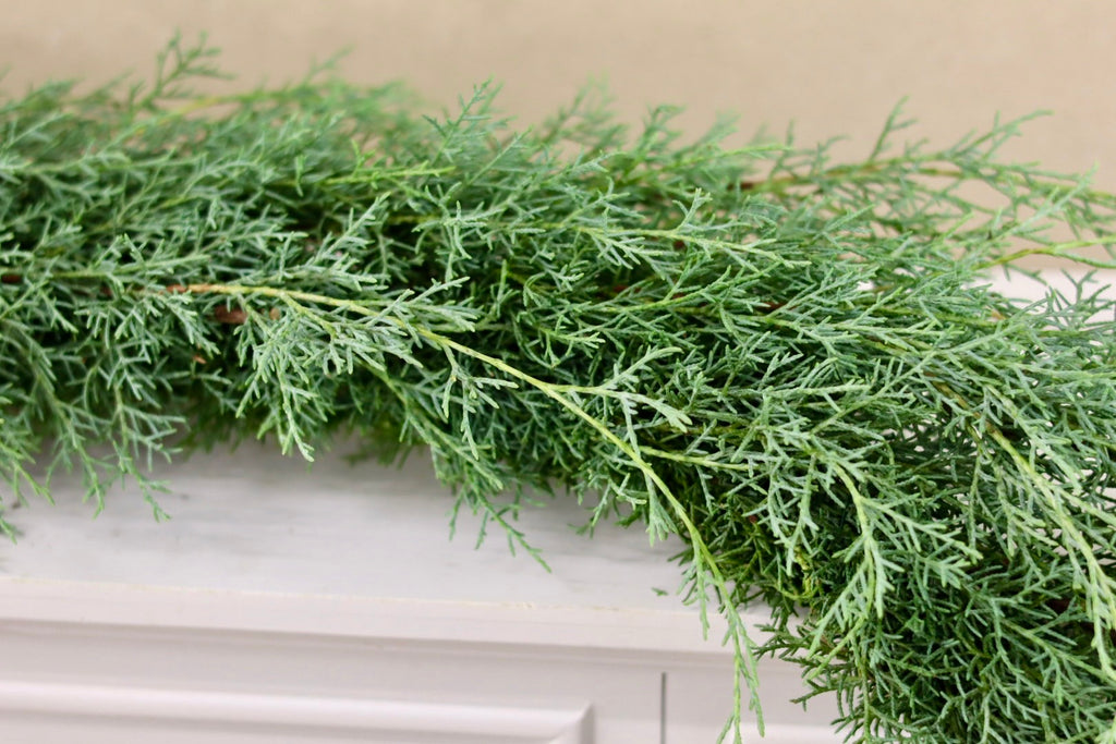 Carolina Sapphire Garland