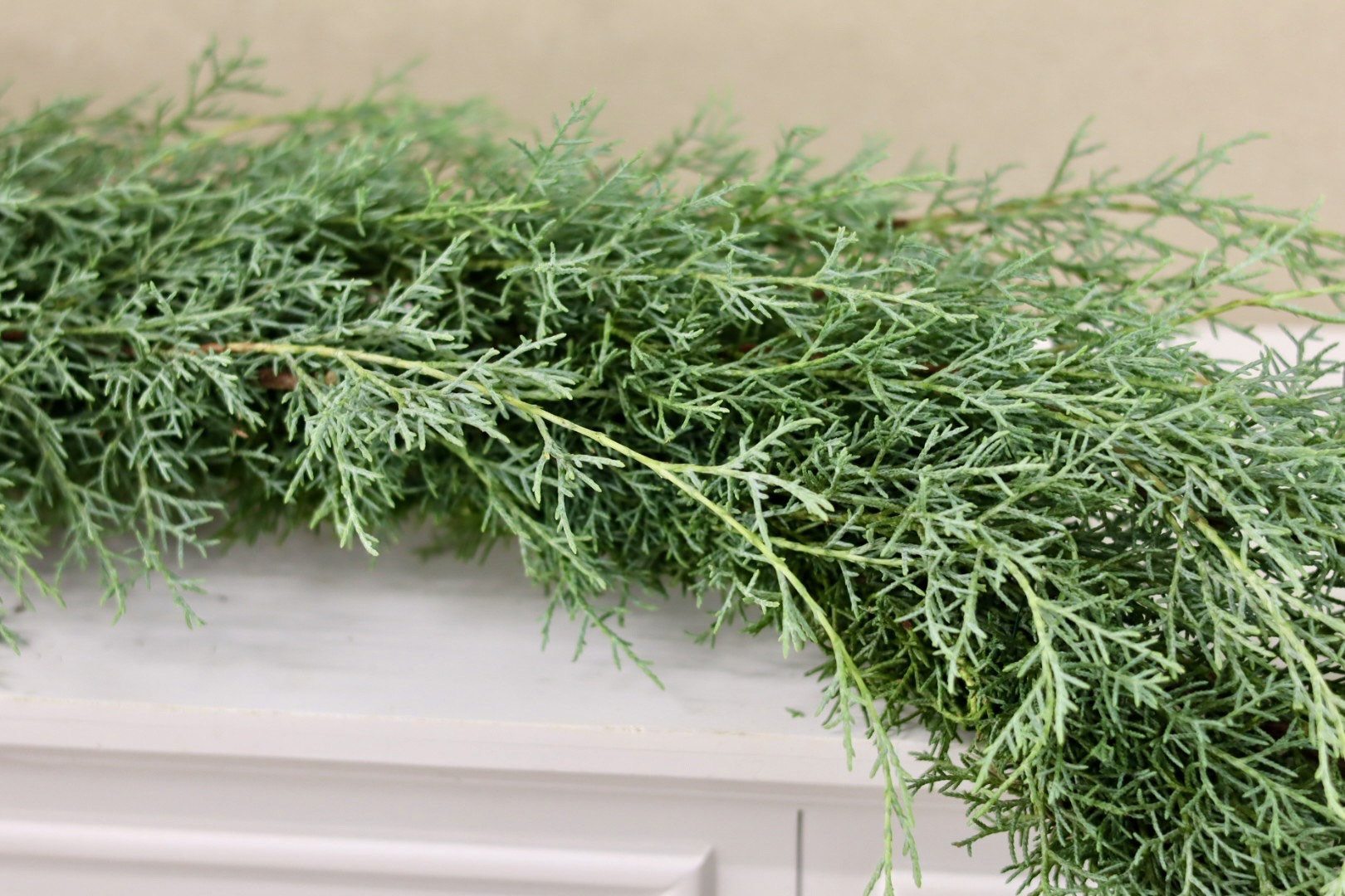 Carolina Sapphire Garland
