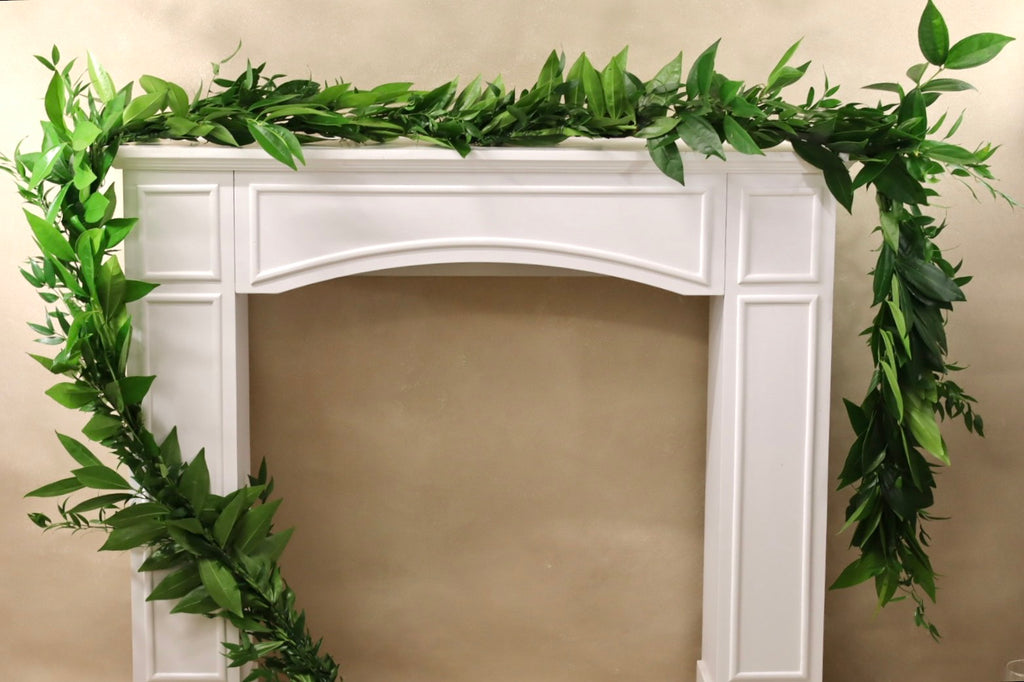 Cocculus and Italian Ruscus  Garland