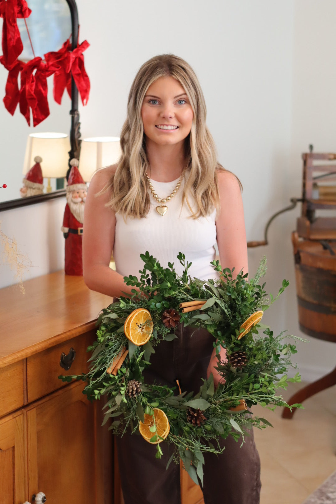 Build-a-Wreath Kit -Deluxe Makes Two Fresh Wreaths