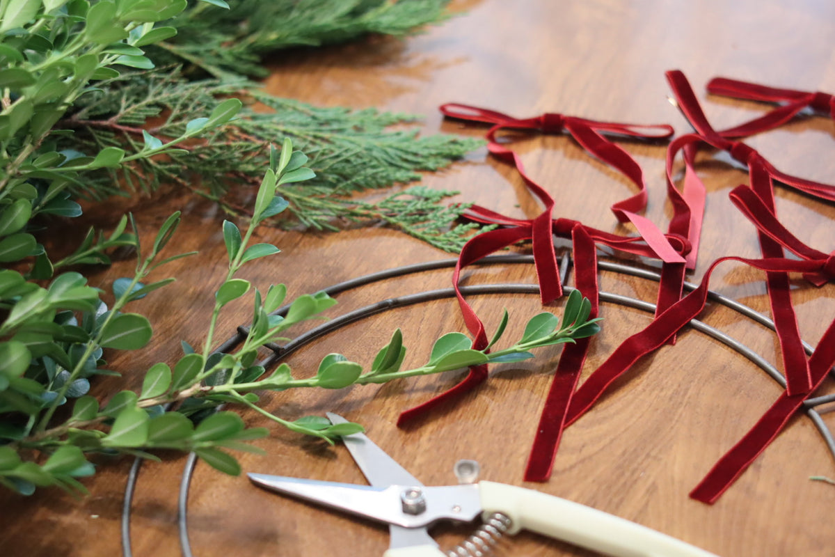 Build-a-Wreath Kit - Classic | Makes Two Fresh Wreaths
