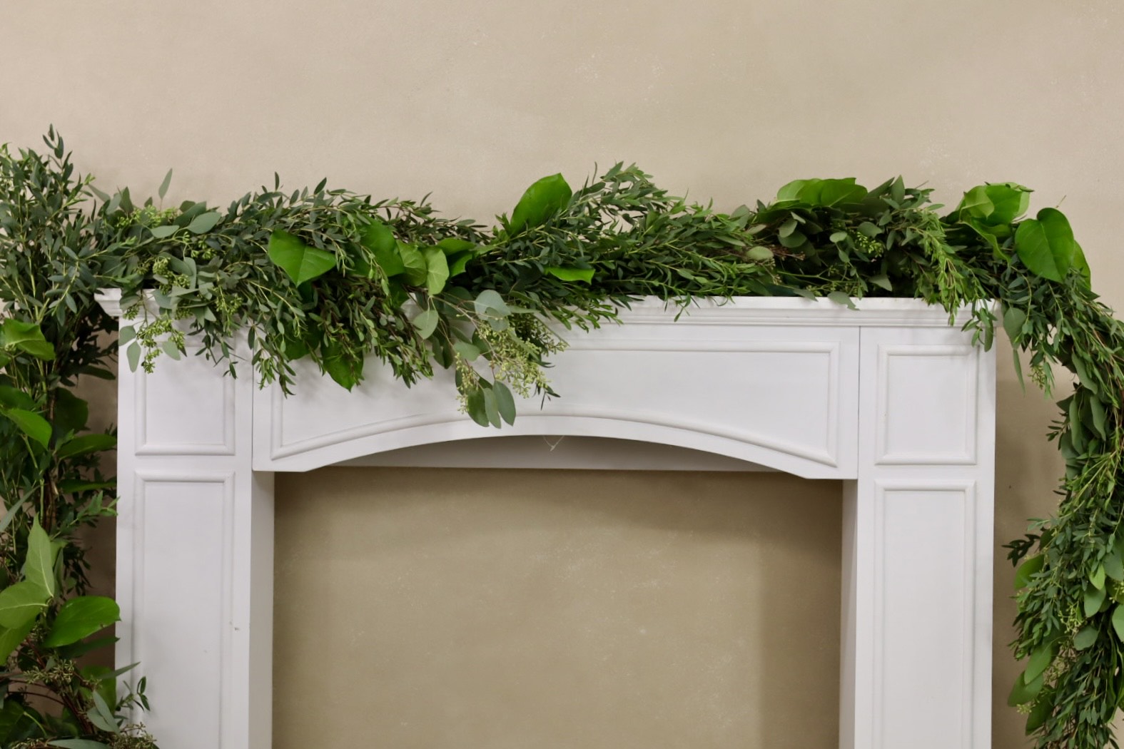 Parvafolia Salal Seeded Eucalyptus Garland
