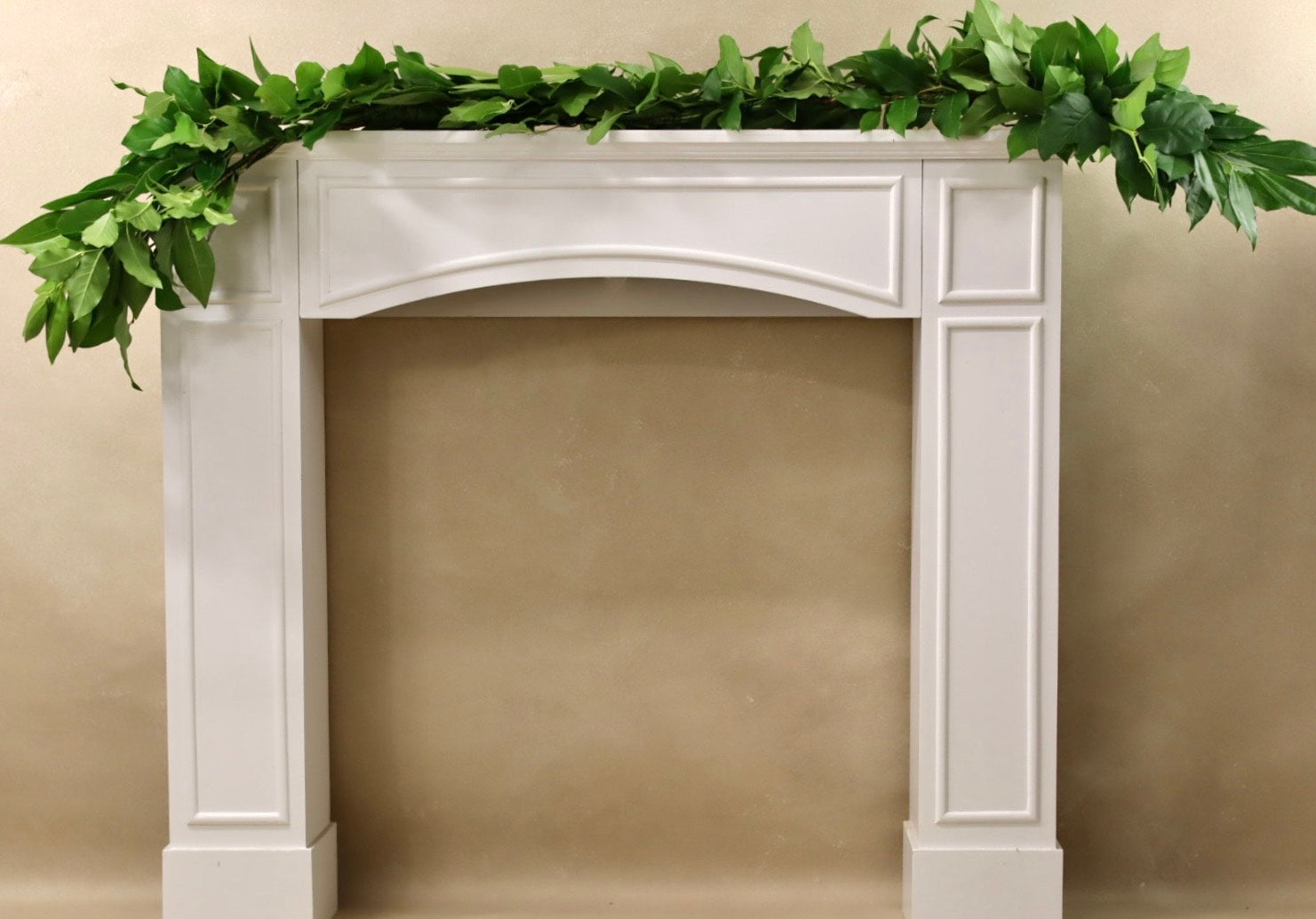 Salal and Cocculus Garland