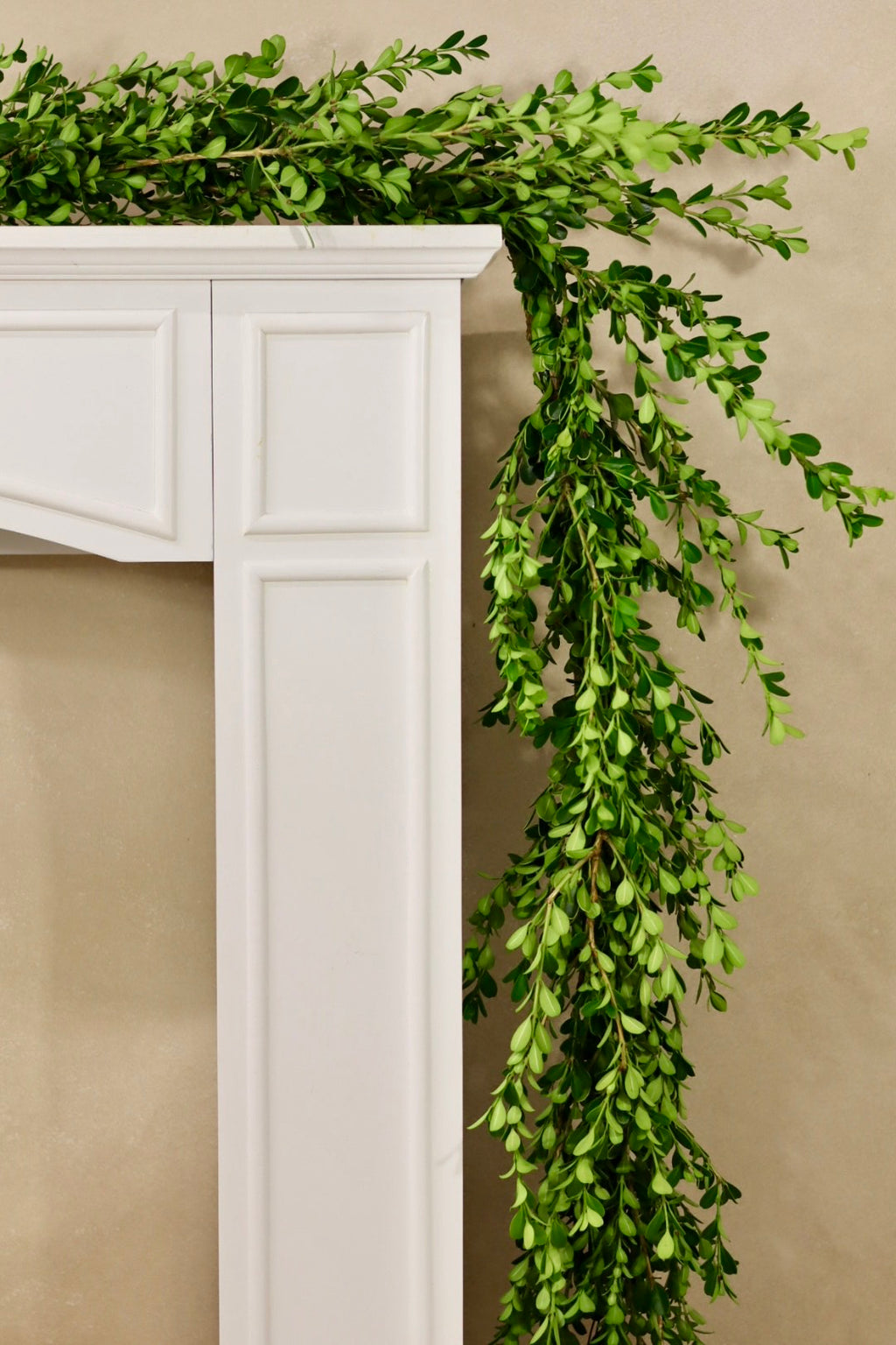 Boxwood Garland