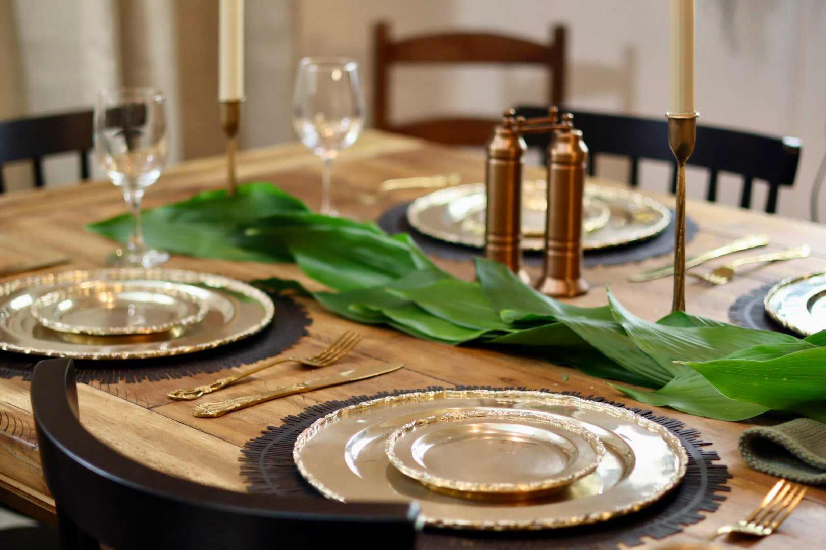 Green Aspidistra Garland