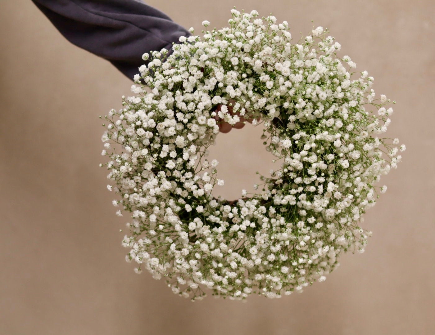 12" Baby’s Breath Grapevine Wreath
