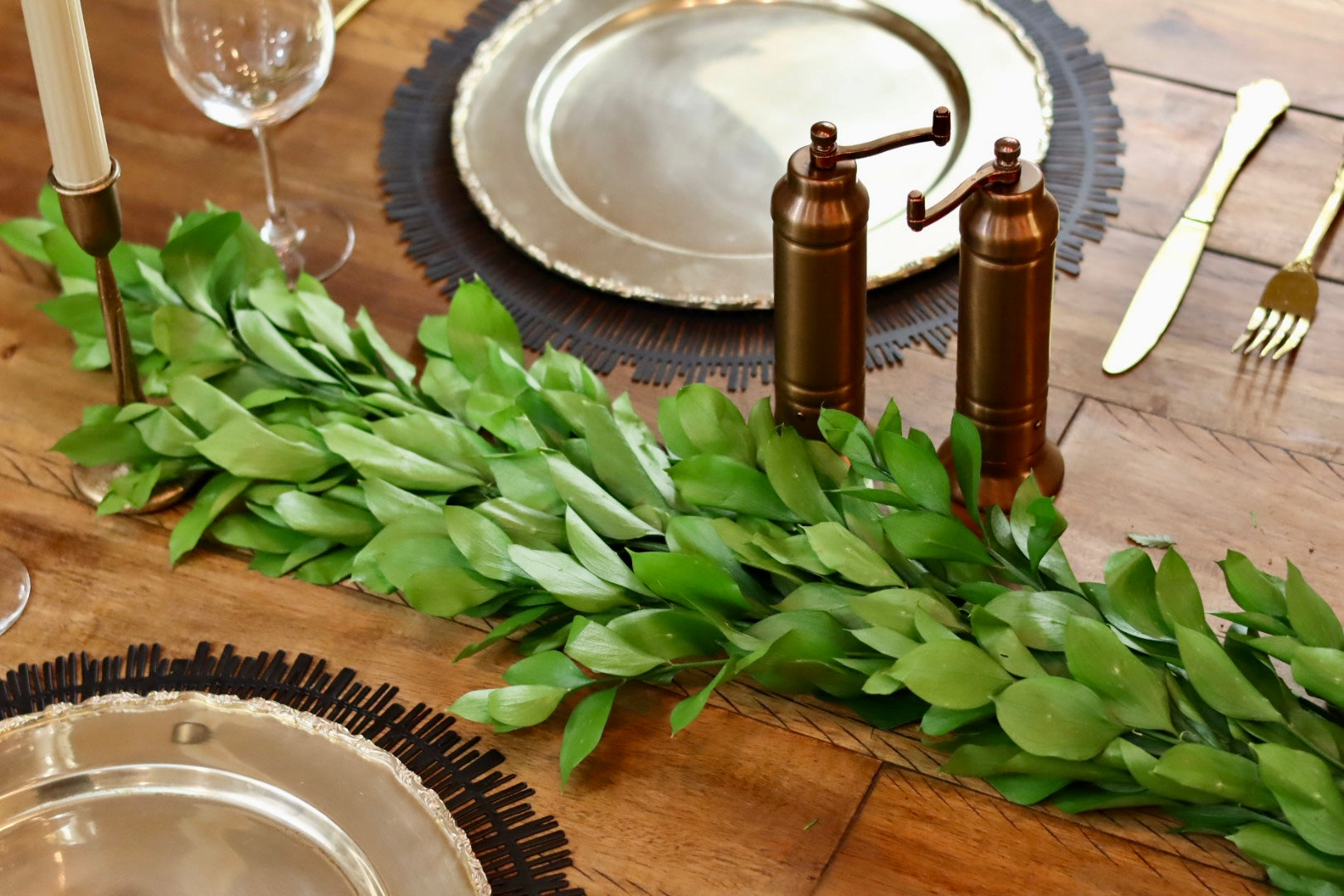 Israeli Ruscus Garland