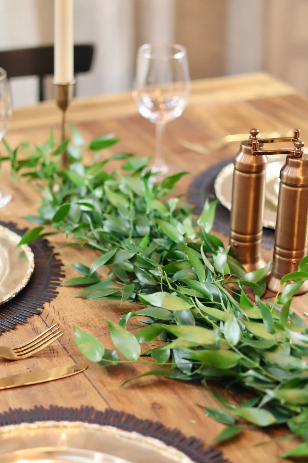 Italian Ruscus Garland