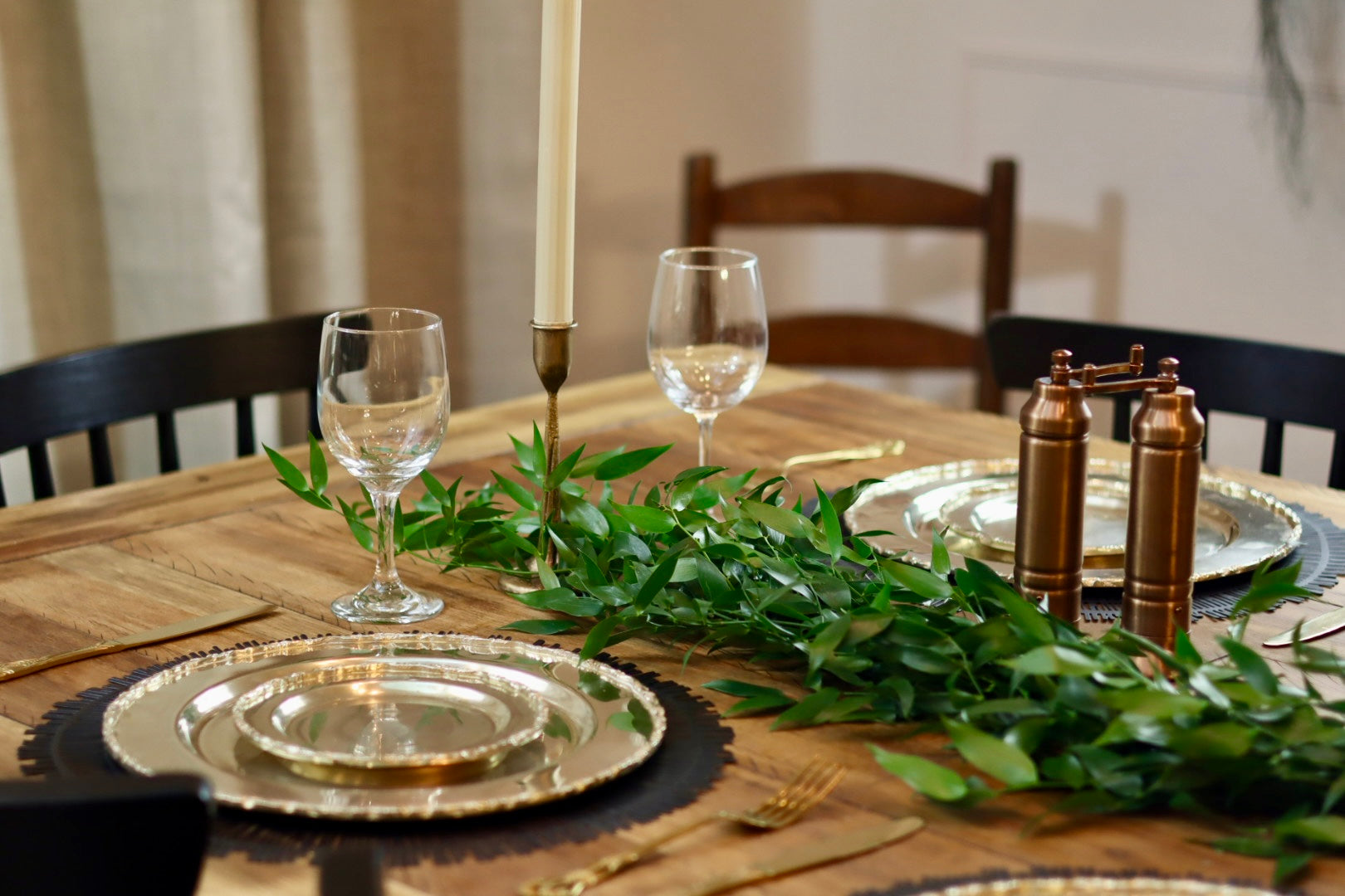 Italian Ruscus Garland