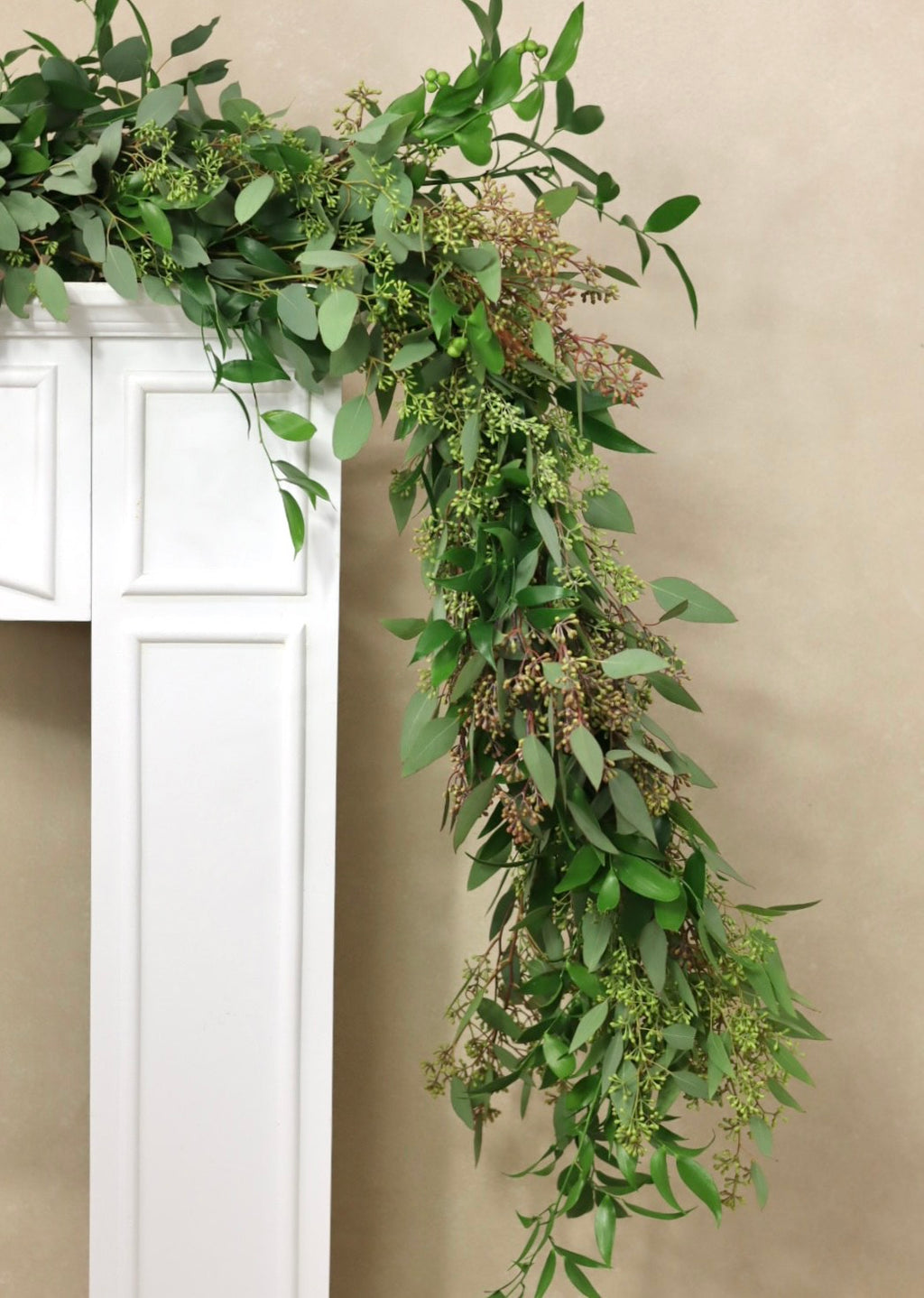 Italian Ruscus Seeded Eucalyptus Garland