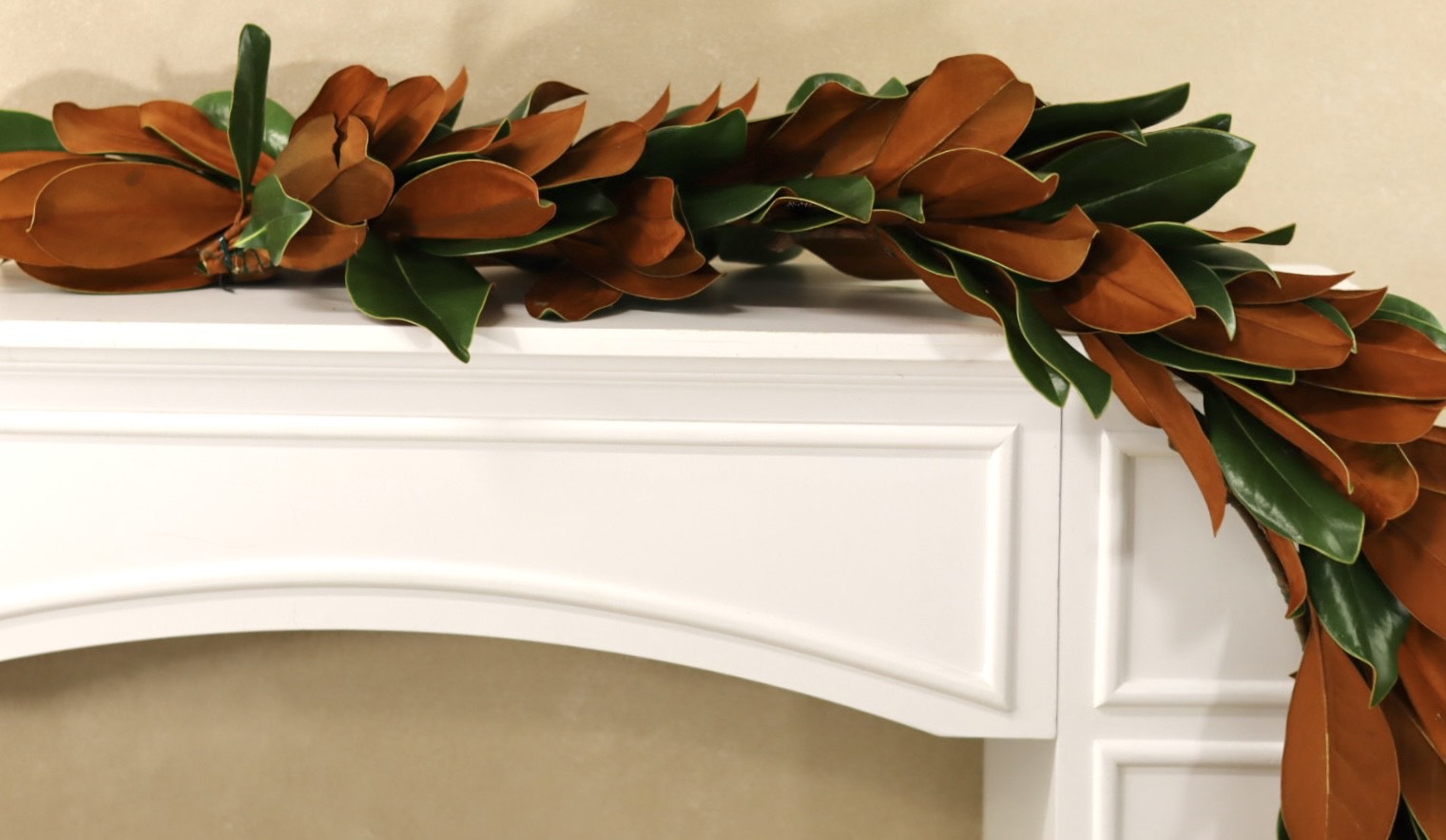 Magnolia Garland